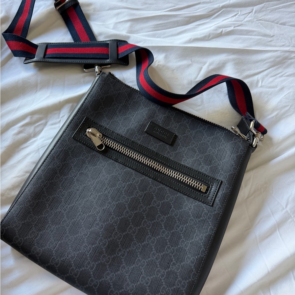 Gucci GG Black Messenger